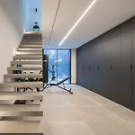 Spectacular Luxury & Design Home